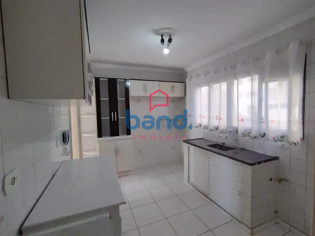 Apartamento 2 quartos e 1 banheiro, à venda ou para alugar, no bairro Vila Alcalá em Porto Feliz