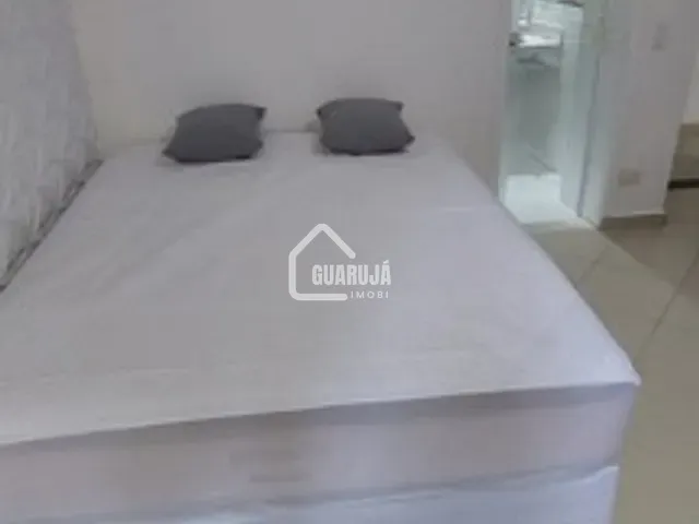 Apartamento 3 quartos e 2 banheiros, para alugar, no bairro Pitangueiras em Guarujá