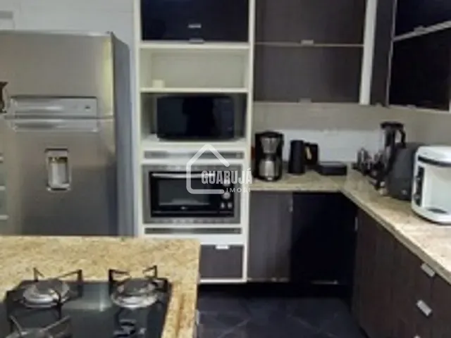 Apartamento 3 quartos e 2 banheiros, para alugar, no bairro Pitangueiras em Guarujá