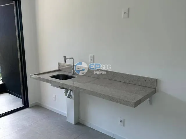 Apartamento 1 quarto e 1 banheiro, à venda, no bairro Vitória em Salvador