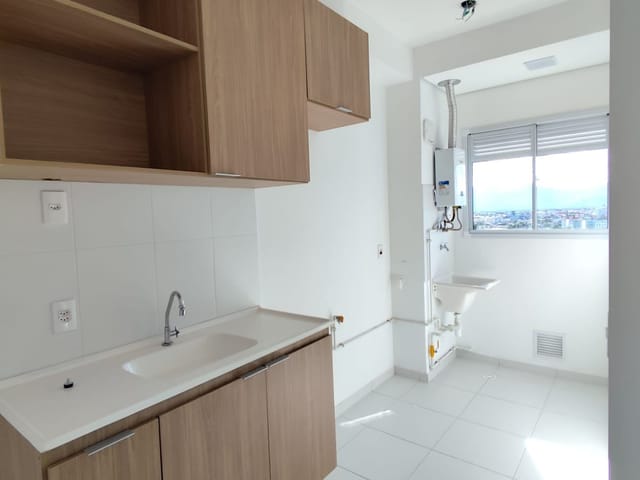 Apartamento 2 quartos e 1 banheiro, para alugar, no bairro Catiapoa em São Vicente