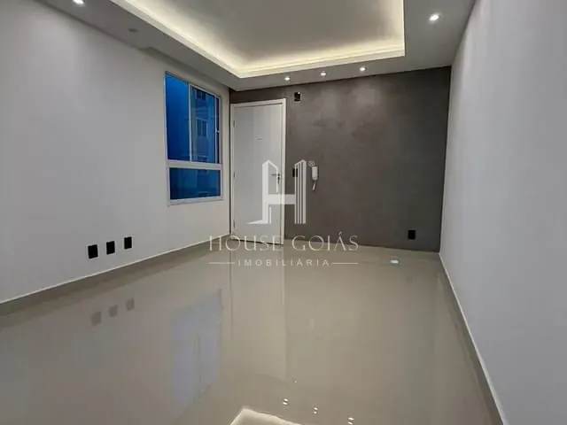 Apartamento 2 quartos e 1 banheiro, à venda, no bairro Condomínio das Esmeraldas em Goiânia