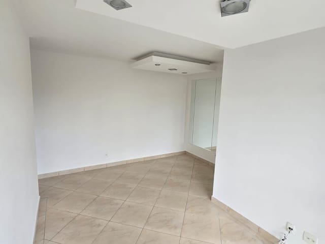 Apartamento 2 quartos e 2 banheiros, para alugar, no bairro Jardim Eulália em Taubaté
