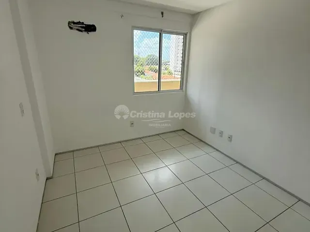 Apartamento 3 quartos e 3 banheiros, à venda, no bairro Jóquei em Teresina