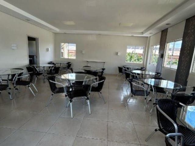 Apartamento 2 quartos e 1 banheiro, à venda, no bairro Chácara Manella em Cambé