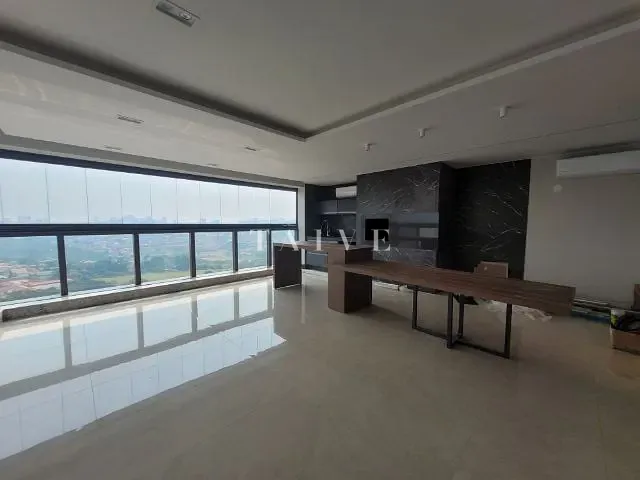 Apartamento com 390m² 3 quartos e 6 banheiros, à venda, no bairro Gleba Fazenda Palhano em Londrina