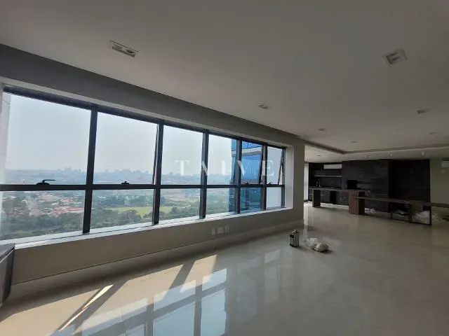 Apartamento com 390m² 3 quartos e 6 banheiros, à venda, no bairro Gleba Fazenda Palhano em Londrina