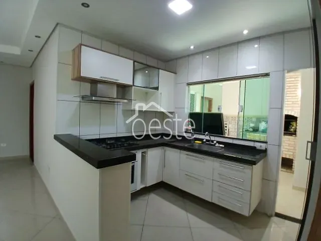 Apartamento com 100m² 2 quartos e 2 banheiros, para alugar, no bairro Centro em Santa Bárbara D'Oeste