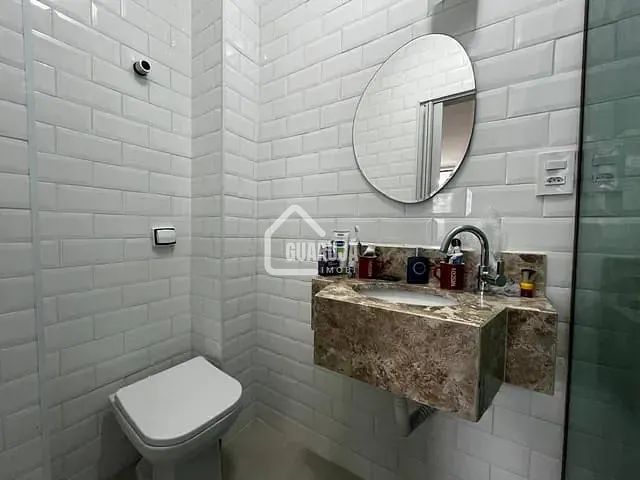 Apartamento 2 quartos e 2 banheiros, à venda, no bairro Pitangueiras em Guarujá