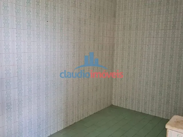 Apartamento 2 quartos e 1 banheiro, para alugar, no bairro Centro em Barra Mansa