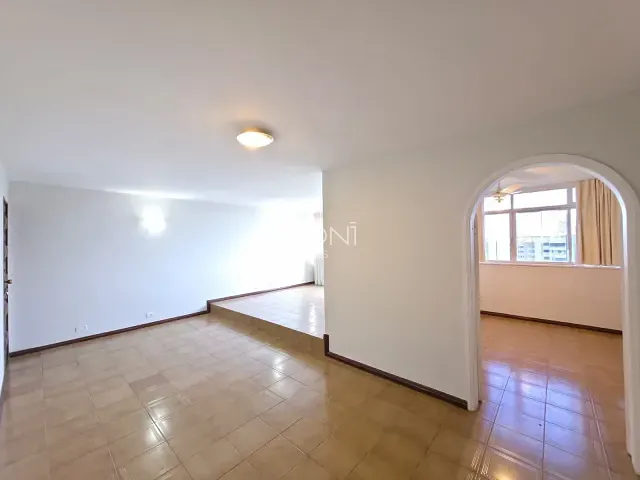 Apartamento 3 quartos e 2 banheiros, para alugar, no bairro Asa Norte em Brasília