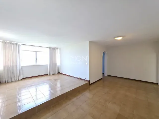 Apartamento 3 quartos e 2 banheiros, para alugar, no bairro Asa Norte em Brasília