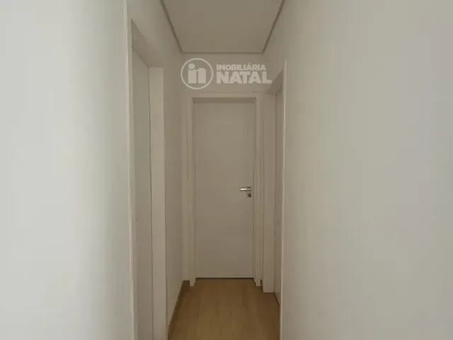 Apartamento 2 quartos e 2 banheiros, para alugar, no bairro Centro em Londrina