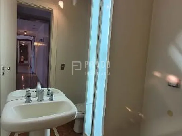 Apartamento com 315m² 3 quartos e 4 banheiros, à venda, no bairro Centro em Pelotas