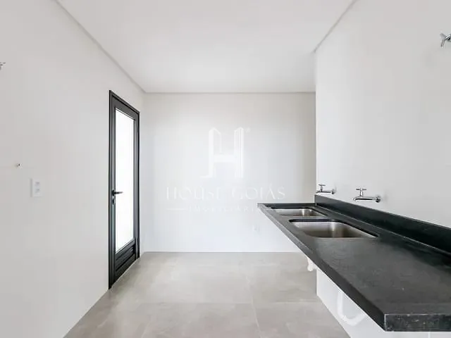 Apartamento com 351m² 4 quartos e 5 banheiros, à venda, no bairro Setor Marista em Goiânia