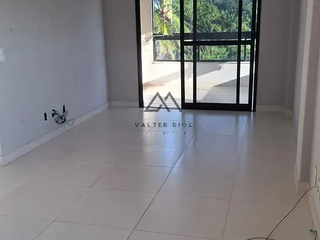 Apartamento 3 quartos e 2 banheiros, à venda, no bairro São Francisco em Ilhéus