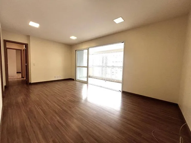 Apartamento com 178m² 3 quartos e 2 banheiros, à venda, no bairro Gleba Fazenda Palhano em Londrina
