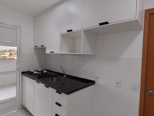 Apartamento 3 quartos e 2 banheiros, para alugar, no bairro Condomínio Residencial Colinas do Paratehy em São José dos Campos