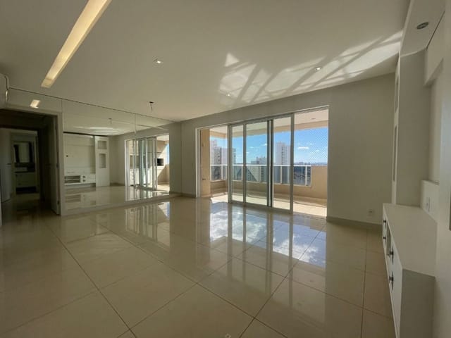 Apartamento com 197m² 3 quartos e 3 banheiros, à venda, no bairro Gleba Palhano em Londrina