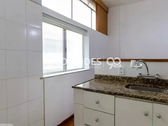 Apartamento com 40m² 1 quarto e 1 banheiro, à venda, no bairro catete em Rio de Janeiro