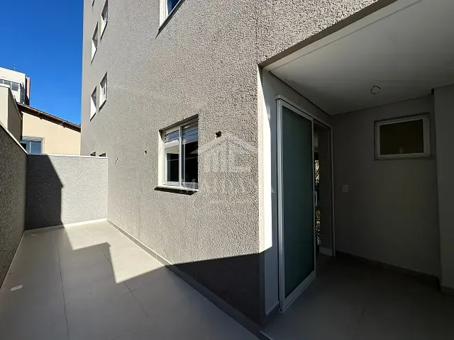 Apartamento com 106m² 3 quartos e 2 banheiros, à venda, no bairro Três Marias em São José dos Pinhais