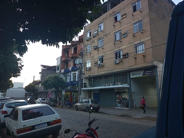 Apartamento 3 quartos e 1 banheiro, à venda, no bairro Vila Tereza em Cataguases