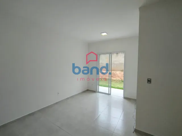 Apartamento 2 quartos e 2 banheiros, para alugar, no bairro Centro em Porto Feliz