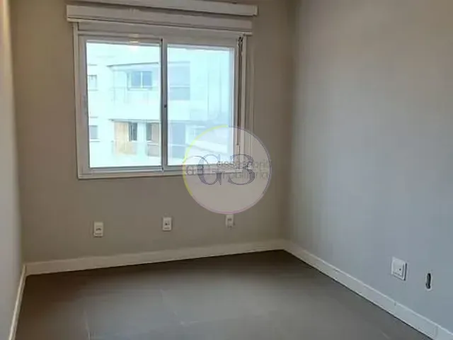 Apartamento 2 quartos e 2 banheiros, para alugar, no bairro Centro em Pelotas