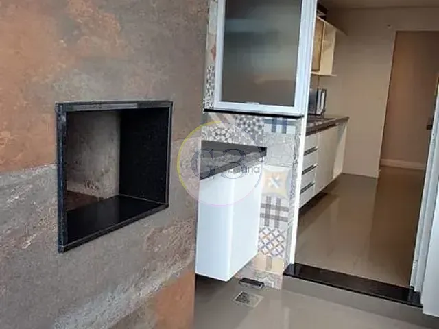 Apartamento 2 quartos e 2 banheiros, para alugar, no bairro Centro em Pelotas