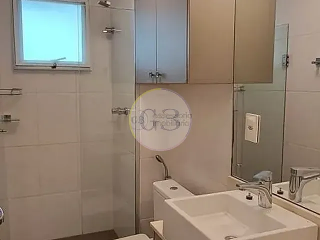Apartamento 2 quartos e 2 banheiros, para alugar, no bairro Centro em Pelotas