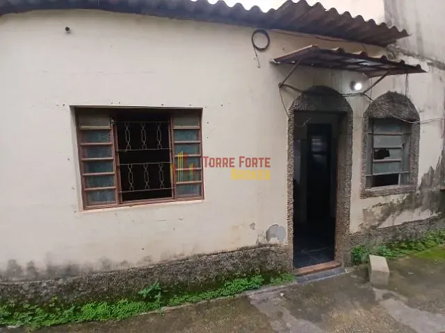 Casa com 30m² 1 quarto e 1 banheiro, para alugar, no bairro Jardim América em Belo Horizonte