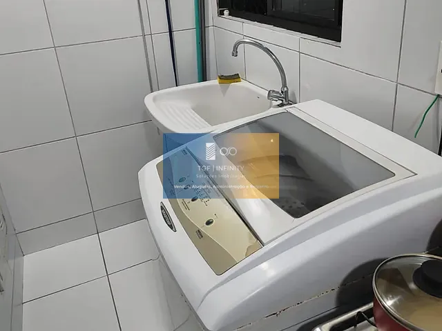 Apartamento 2 quartos e 2 banheiros, para alugar, no bairro Pina em Recife