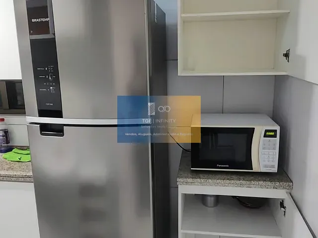 Apartamento 2 quartos e 2 banheiros, para alugar, no bairro Pina em Recife