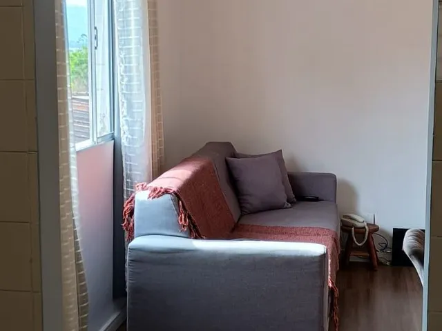 Apartamento 2 quartos e 1 banheiro, para alugar, no bairro Jardim Armênia em Mogi das Cruzes