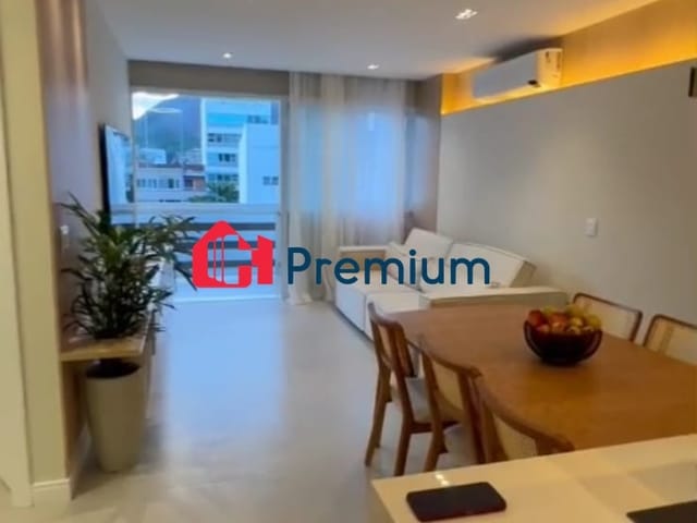 Apartamento 2 quartos e 2 banheiros, à venda, no bairro Ipanema em Rio de Janeiro