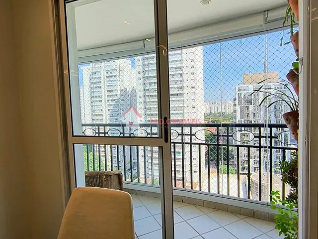 Apartamento 3 quartos e 2 banheiros, à venda, no bairro Santo Amaro em São Paulo