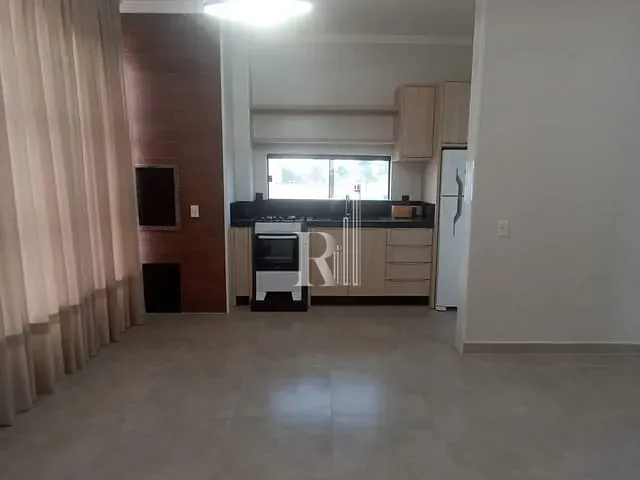 Apartamento 2 quartos e 2 banheiros, à venda, no bairro Areias em Tijucas