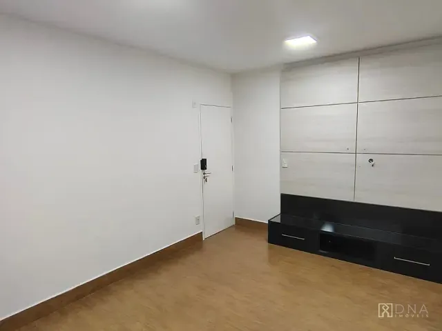 Apartamento 2 quartos e 2 banheiros, para alugar, no bairro Condomínio Royal Park em São José dos Campos