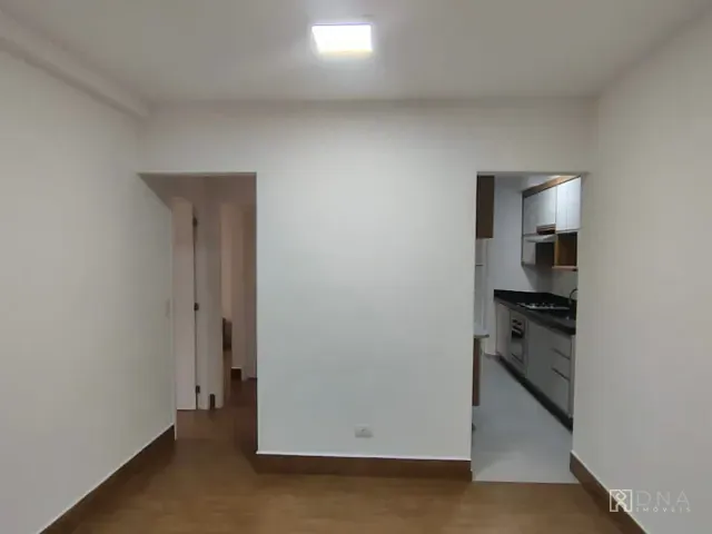 Apartamento 2 quartos e 2 banheiros, para alugar, no bairro Condomínio Royal Park em São José dos Campos