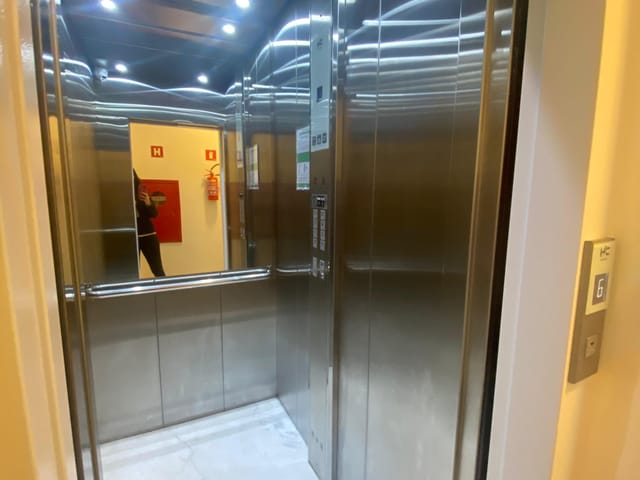 Apartamento com 90m² 1 quarto e 1 banheiro, à venda ou para alugar, no bairro Jardim Elvira Dias em Poços de Caldas