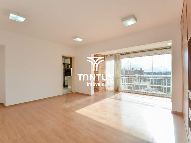 Apartamento 3 quartos e 2 banheiros, para alugar, no bairro Mossunguê em Curitiba
