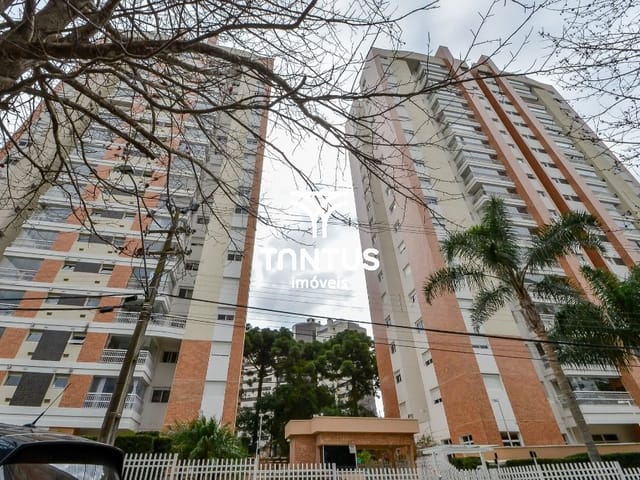 Apartamento 3 quartos e 2 banheiros, para alugar, no bairro Mossunguê em Curitiba