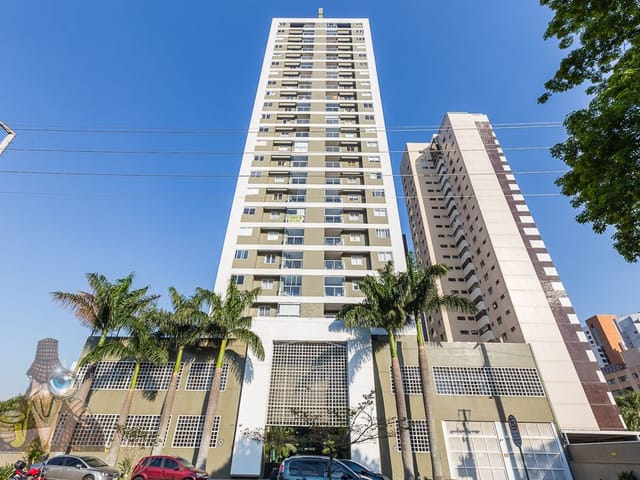 Apartamento 3 quartos e 2 banheiros, para alugar, no bairro Mossunguê em Curitiba
