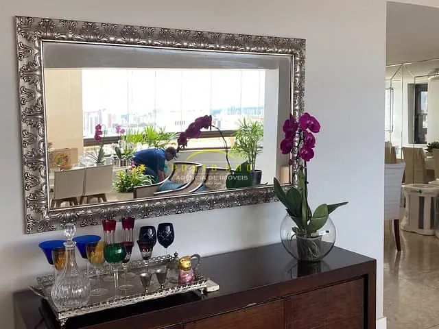 Apartamento 4 quartos e 5 banheiros, para alugar, no bairro Pituba em Salvador