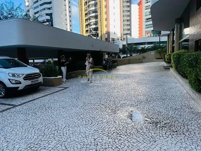 Apartamento 4 quartos e 5 banheiros, para alugar, no bairro Pituba em Salvador