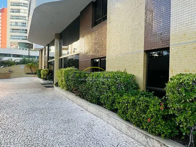 Apartamento 4 quartos e 5 banheiros, para alugar, no bairro Pituba em Salvador