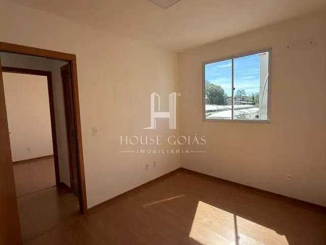 Apartamento 2 quartos e 1 banheiro, à venda, no bairro Chácaras São Pedro em Aparecida de Goiânia