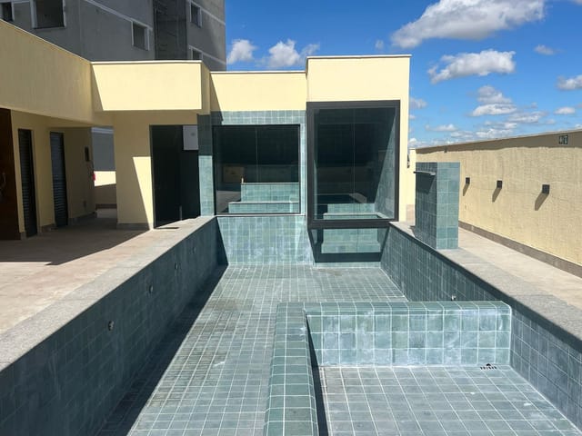 Apartamento 2 quartos e 1 banheiro, à venda, no bairro Serrano em Belo Horizonte