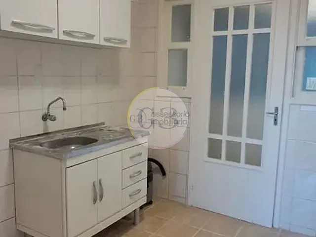 Apartamento 2 quartos e 2 banheiros, para alugar, no bairro Centro em Pelotas