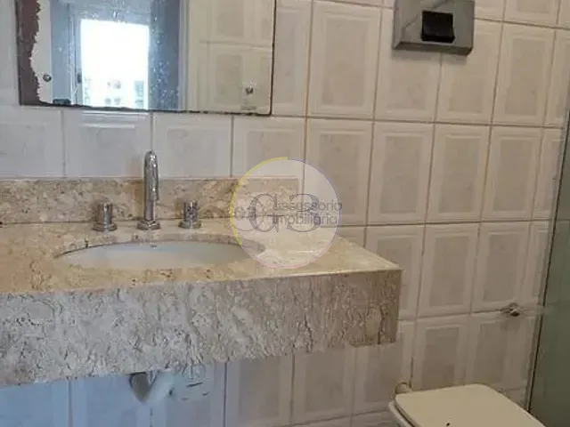 Apartamento 2 quartos e 2 banheiros, para alugar, no bairro Centro em Pelotas